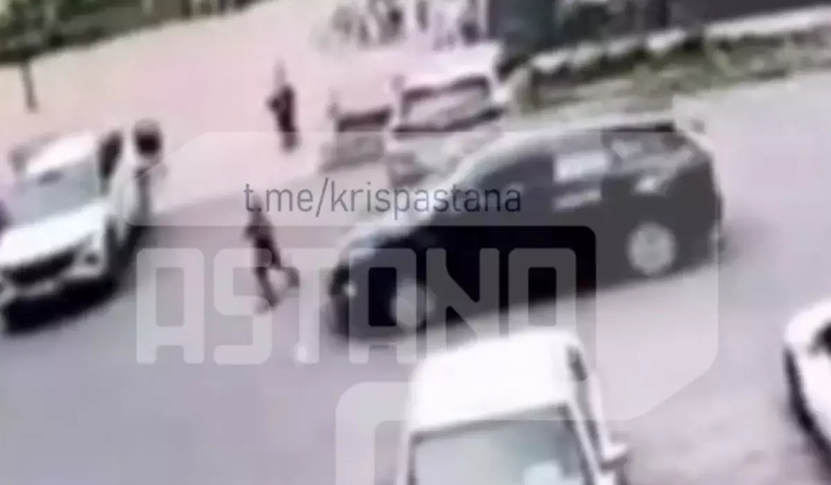 Автомобиль сбил 6-летнего ребёнка во дворе ЖК в Астане