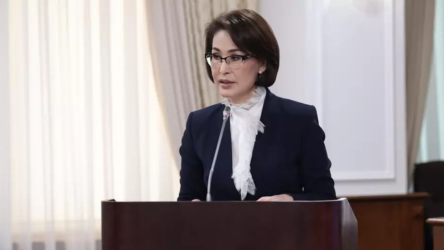 "Дәрігерлерді ұруды тоқтатыңыздар!": Министр халыққа үндеу жолдады