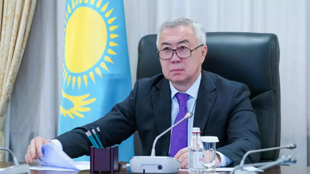 “Не сразу надели ремни безопасности“. Жумангарин сравнил Налоговый кодекс с автомобильной реформой