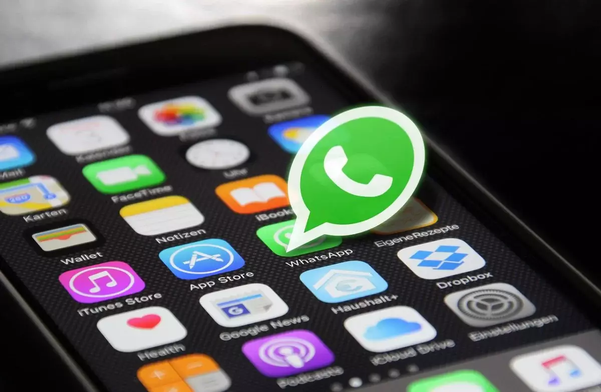 WhatsApp предрекли уход из России из-за нового указа Путина