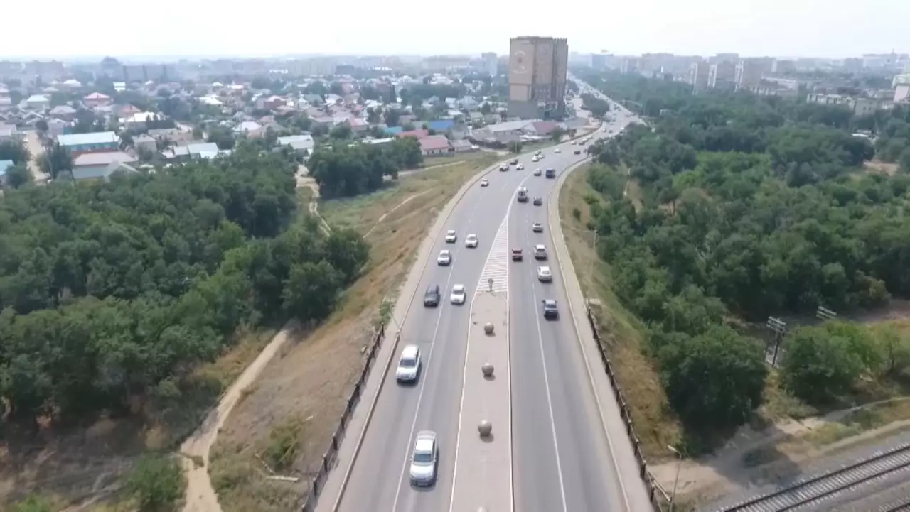 Ақтөбеде екі көпірдің құрылысы жүріп жатыр