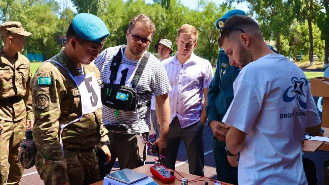 Қазақстанда алғаш рет өткен дрон сайысында десантшылар үздік атанды