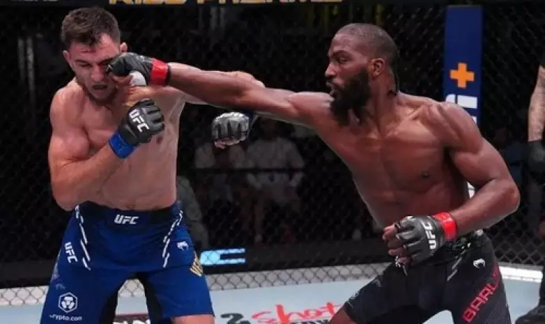 Прямая трансляция третьего боя казахстанца в UFC
