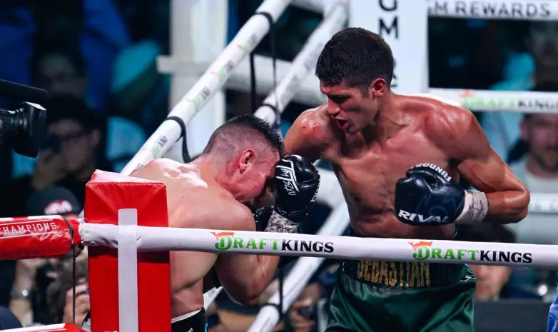 Полный бой Цзю — Фундора 2: видео разгромной победы чемпиона WBC