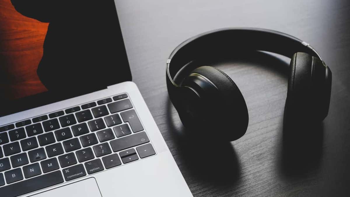 Уязвимость Bluetooth позволяет шпионить за миллионами премиальных наушников.