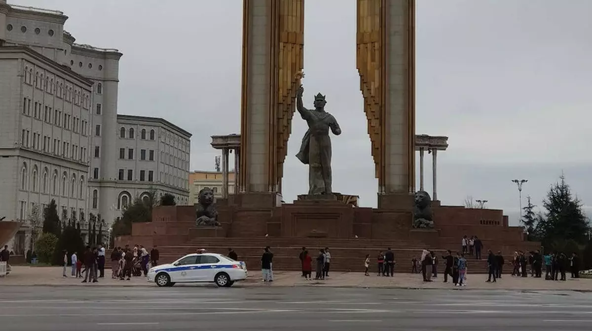 Таджикистан признал факт высылки афганских беженцев со своей территории