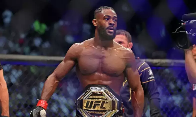 Экс-чемпион UFC отменил поездку на турнир в Казахстан