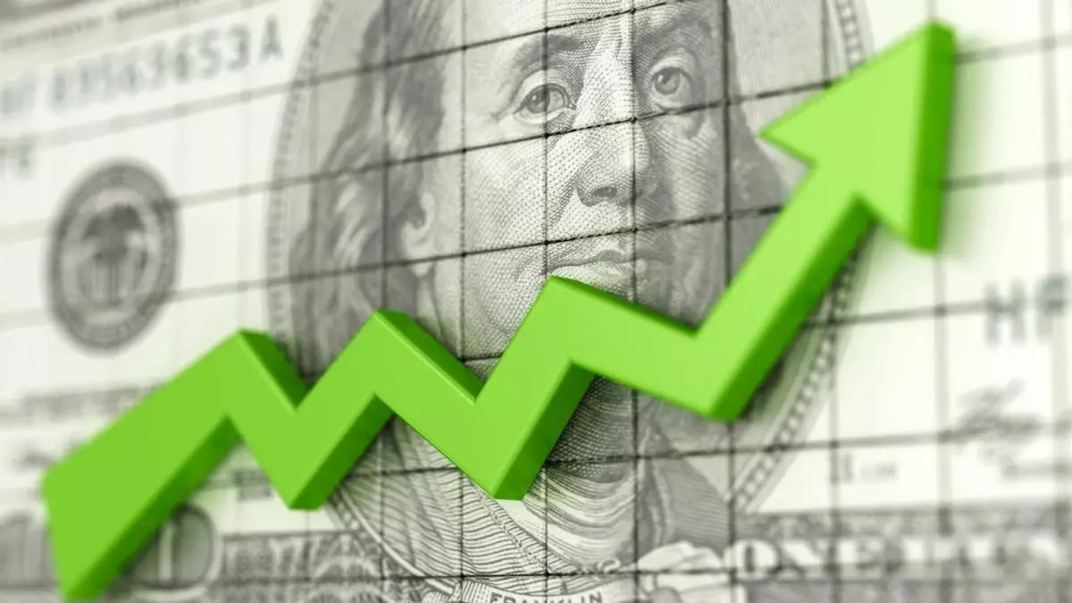 Обменники в Казахстане предлагают обменять доллары по курсу 545 тенге.