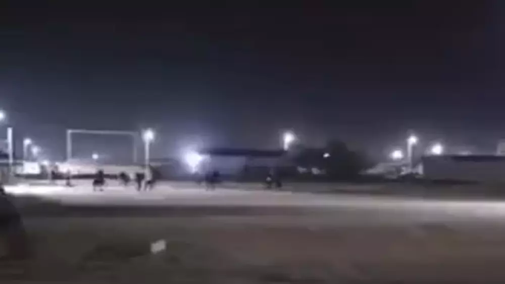 Толпа на толпу: драка подростков попала на видео в Мангистау