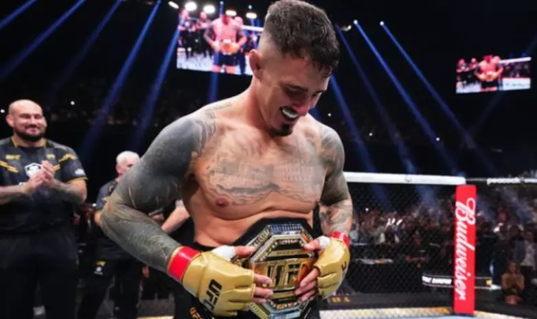 UFC официально объявил титульный бой в тяжелом весе