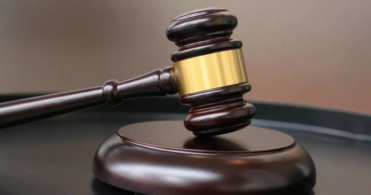 Павлодар облысының тұрғыны өгей қызын зорлағаны үшін өмір бойына сотталды