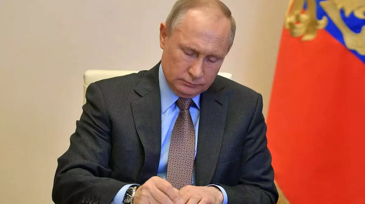 Путин разрешил белорусам участвовать в выборах в России