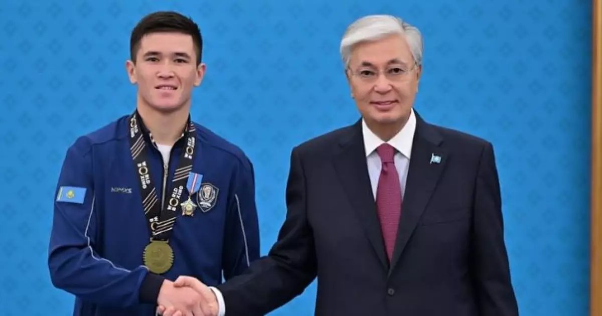 Калининградтық жалаңаш қыздар