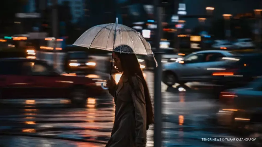 Жара, заморозки, туман и дожди: в 16 регионах страны объявили штормовое предупреждение