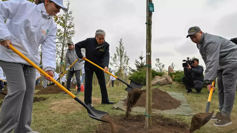 Тоқаев “Таза Қазақстан“ экологиялық акциясына қатысты