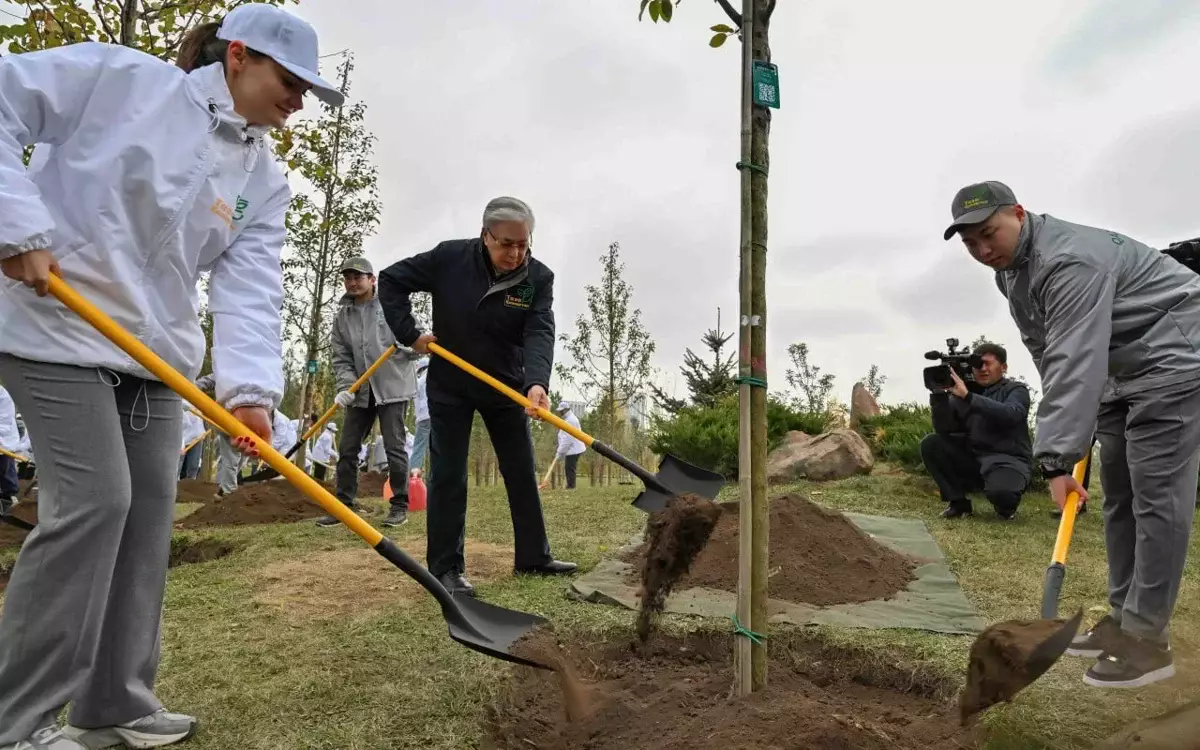 Тоқаев «Таза Қазақстан» экологиялық акциясына қатысты