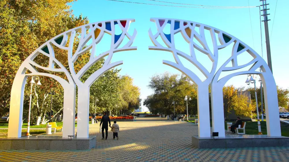 Қызылордада “Таза Қазақстан“ акциясы аясында жаңарған Қорқыт ата саябағы пайдалануға берілді