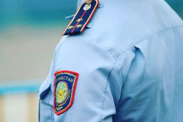 Анасы қызын секс порно аналарға тіркейді