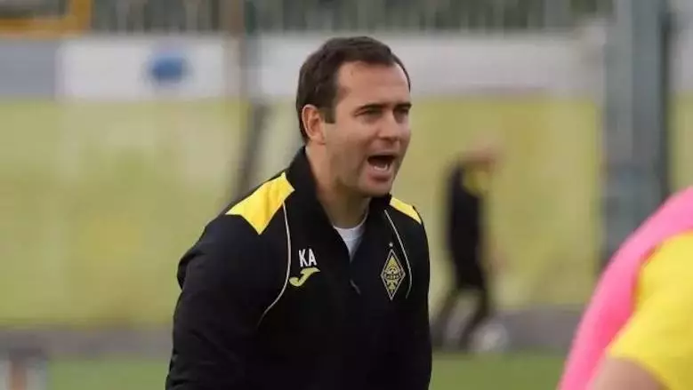 Қыздар әйелдердің порносын сорып алады