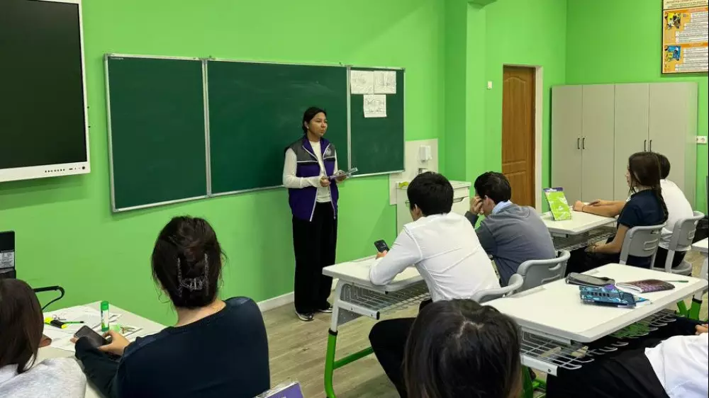 Жол саласы – болашақтың мамандығы: неге жастар бұл маңызды салаға назар аударуы керек