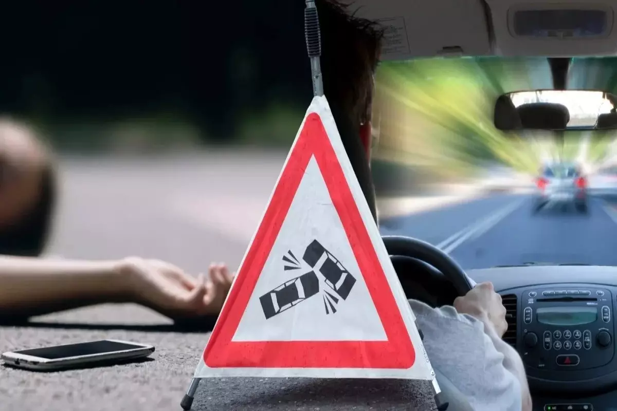 Грузовик столкнулся с автобусом в Казахстане, погибли 12 человек.