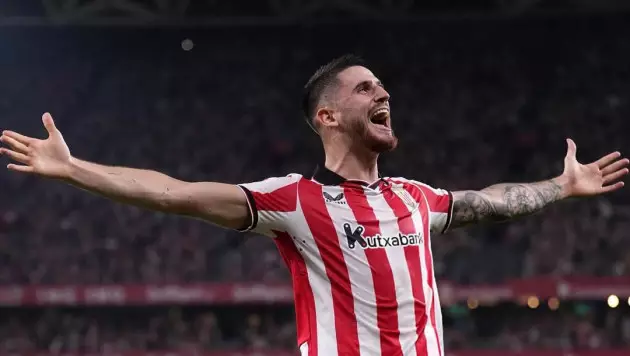 "Манчестер Юнайтед" готов заменить Бруну на лидера испанского клуба