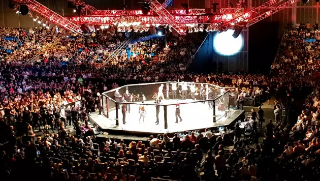 Судьи решили исход поединка экс-соперника Рахмонова и бойца Хабиба в UFC