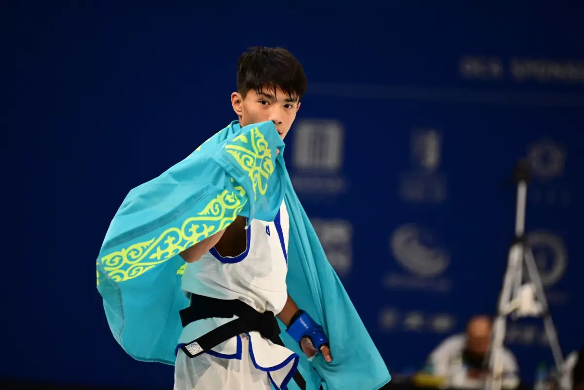 "Золото за Казахстан!" Боец Санжар Картай победил на юношеских Азиатских играх в Бахрейне