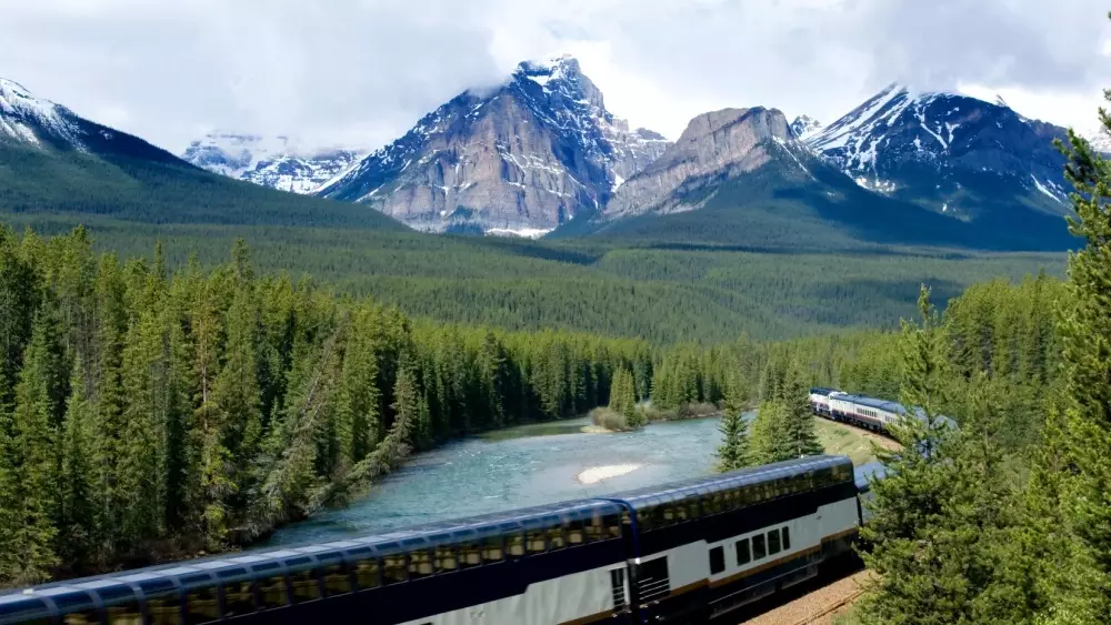 Первый с 2017 года поезд между Москвой и столицей Казахстана запустят 26 октября.