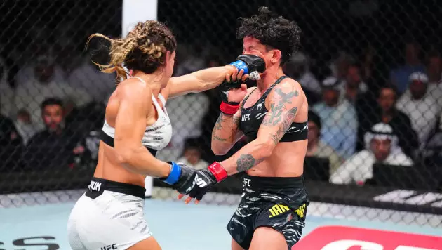 В UFC появился новый чемпион: кто забрал вакантный пояс