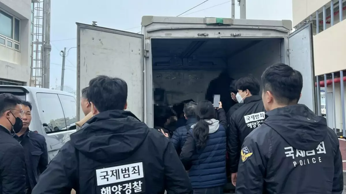 Южная Корея начала массовые облавы на мигрантов