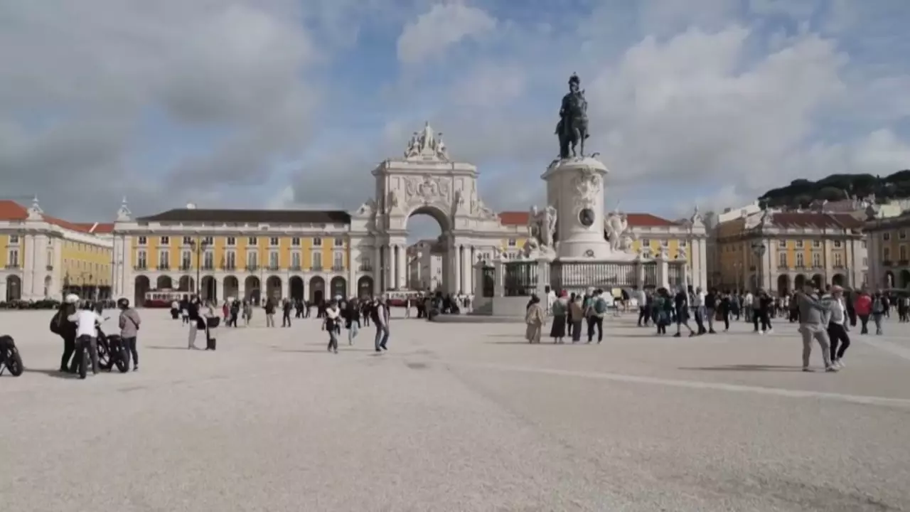 Португалияда мемлекеттік қызметкерлер ереуілге шықты