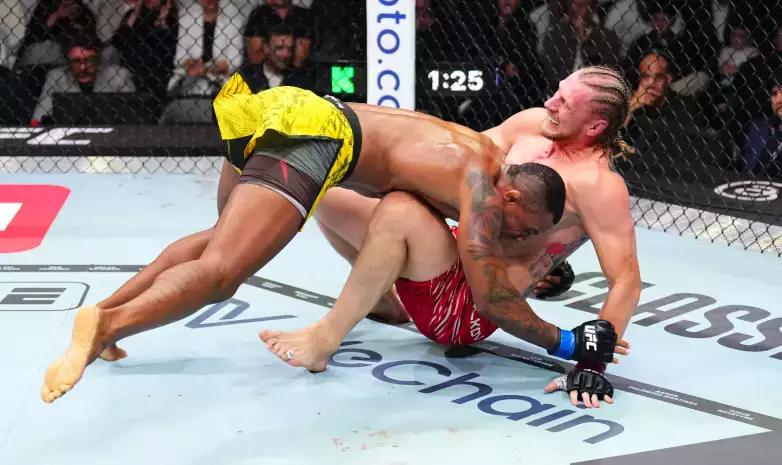 Судьи определили исход боя Александра Волкова в UFC