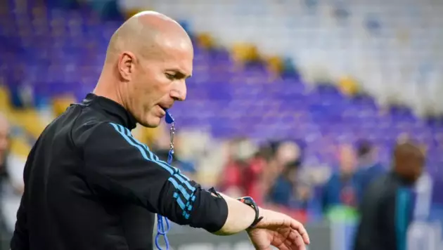 Зидан топ-клубты жаттықтырудан бас тартты