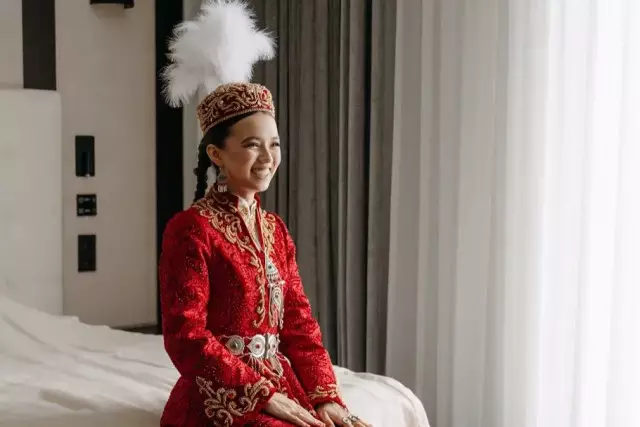 Димаш Құдайбергеннің қарындасы жұбайымен түскен суретті көрсетті