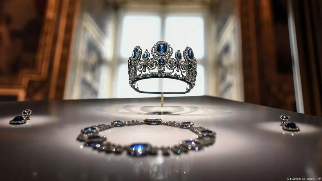 Луврдың асыл бұйымдары енді Францияның алтын қорымен бірге сақталады