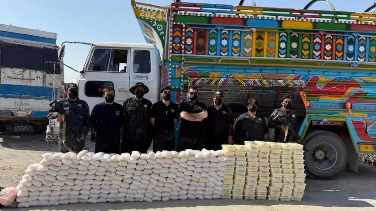 Пәкістан билігі 64 миллион доллардан асатын есірткі контрабандасын тоқтатты