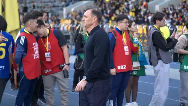 Уразбахтин ответил на вопрос о работе в сборной Казахстана после золота в КПЛ с "Кайратом"