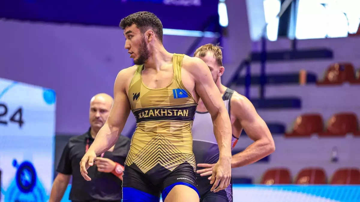 Ризабек Айтмұхан жастар арасындағы әлем чемпионатының жартылай финалына жолдама алды