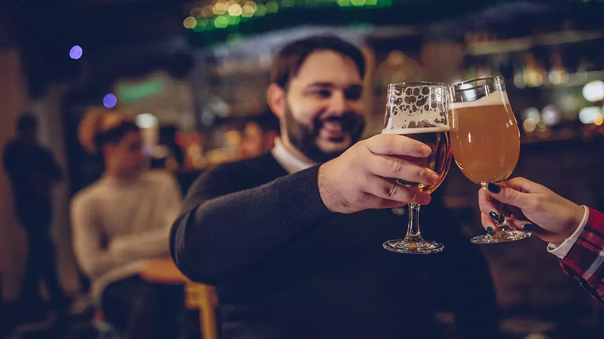 Популярные препараты для похудения могут ослаблять действие алкоголя, выяснили ученые.