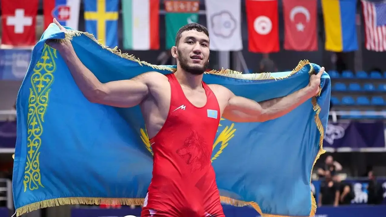 Ризабек Айтмұхан қарсыластарын "бульдозердей" жеңіп шықты