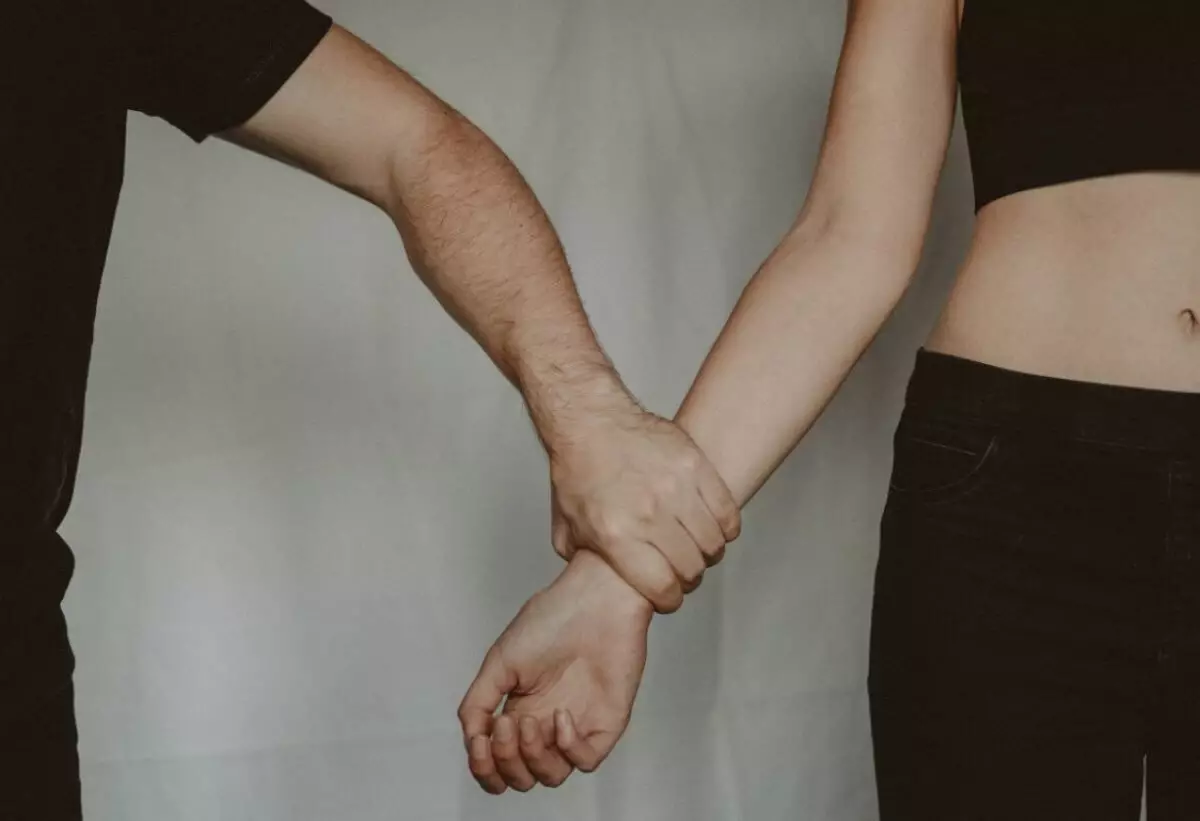 Девушку похитили прямо с автобусной остановки в Таразе (ВИДЕО)