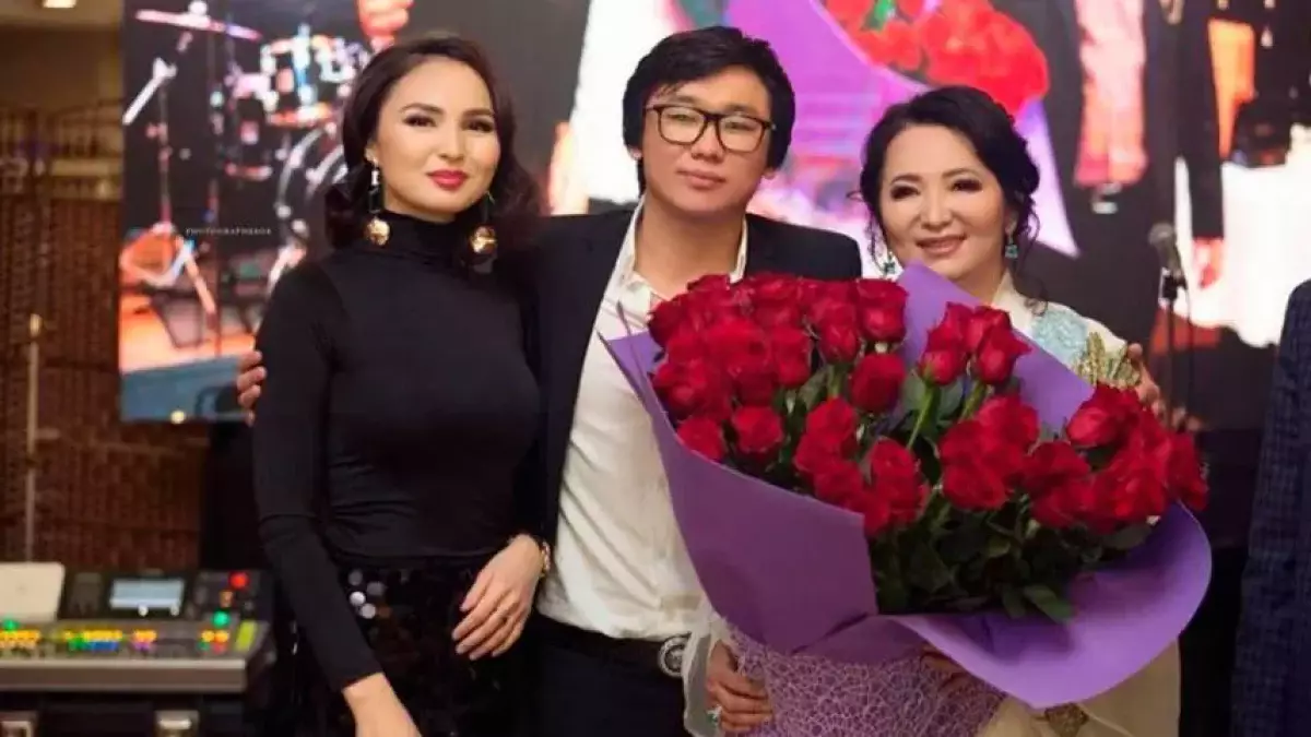 «Жұлынбай жүру керек»: Гүлзира Айдарбекова ажырасуға не себеп екенін ашып айтты (ВИДЕО)