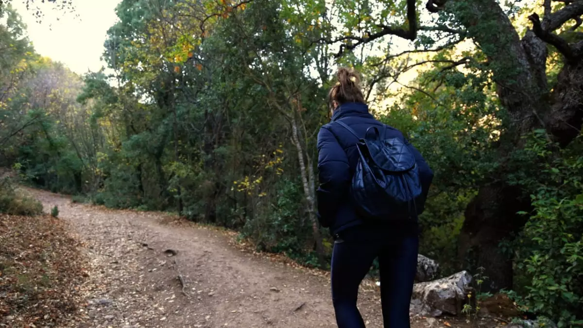 10 мың емес: дәрігер күніне қанша қадам жасау керек екенін айтты