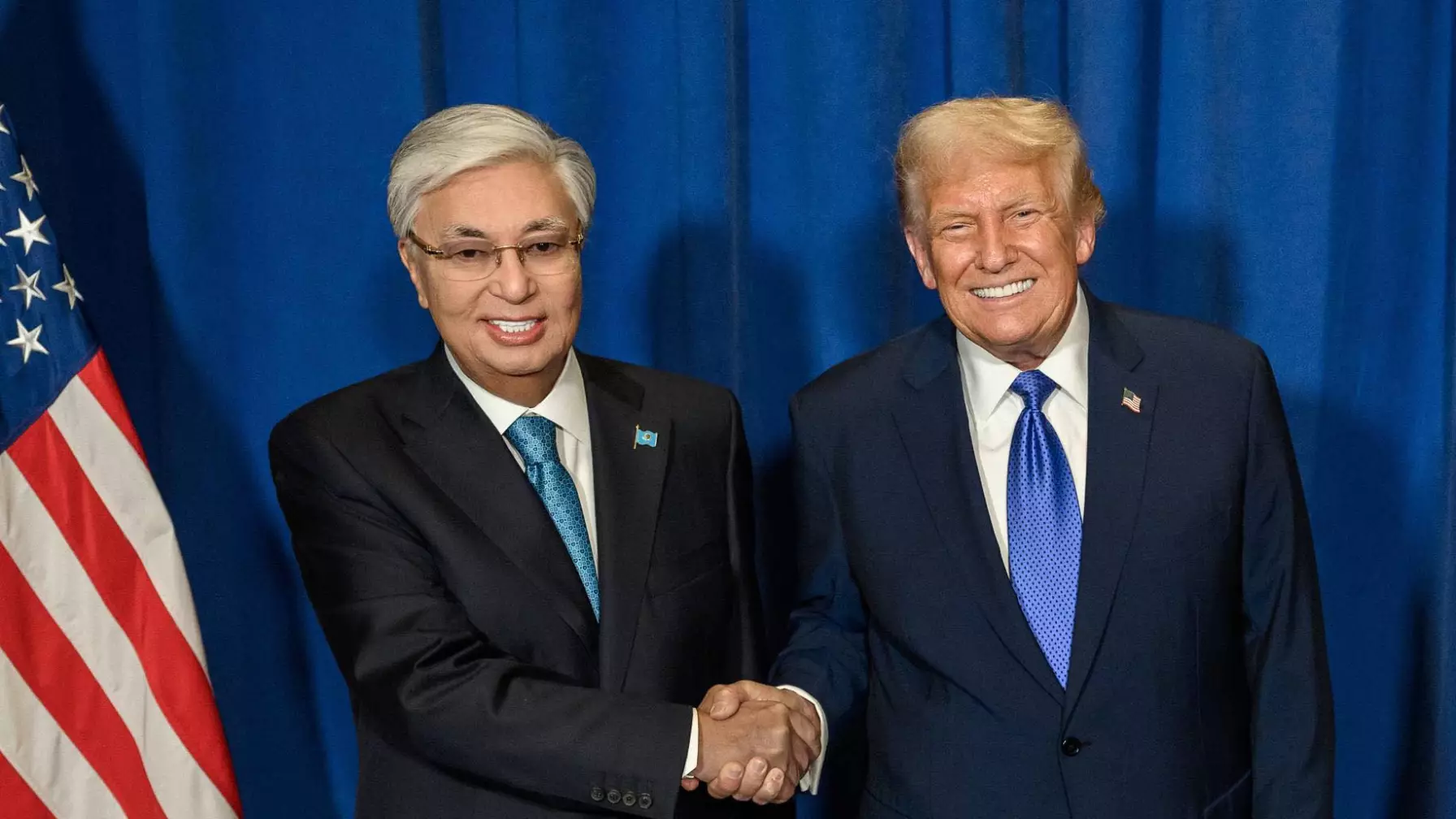 “Бейбітшілік пен қауіпсіздікті қорғауға ұмтылысын қолдайды”. Тоқаев Трампқа жазған хатында не айтты?