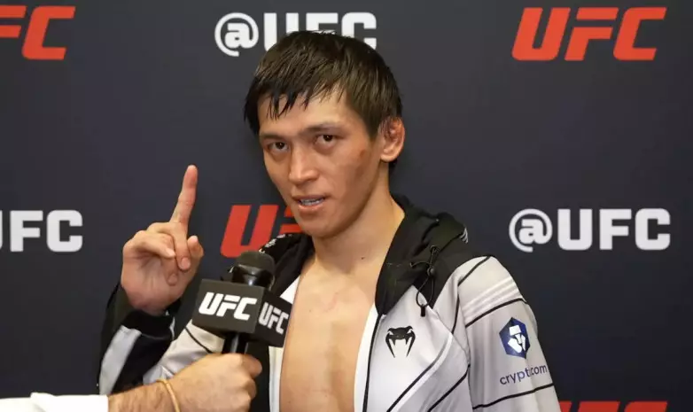 UFC вынес неожиданное решение по казахстанцу после сенсации