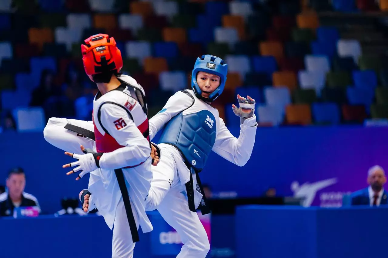Таеквондо: Айдана Құмартаева әлем чемпионатының ширек финалында