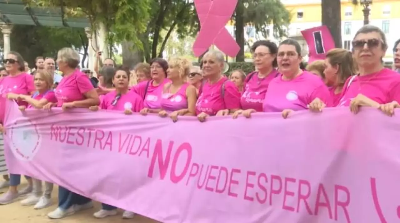 Протесты вспыхнули из-за ошибки в системе здравоохранения в Испании