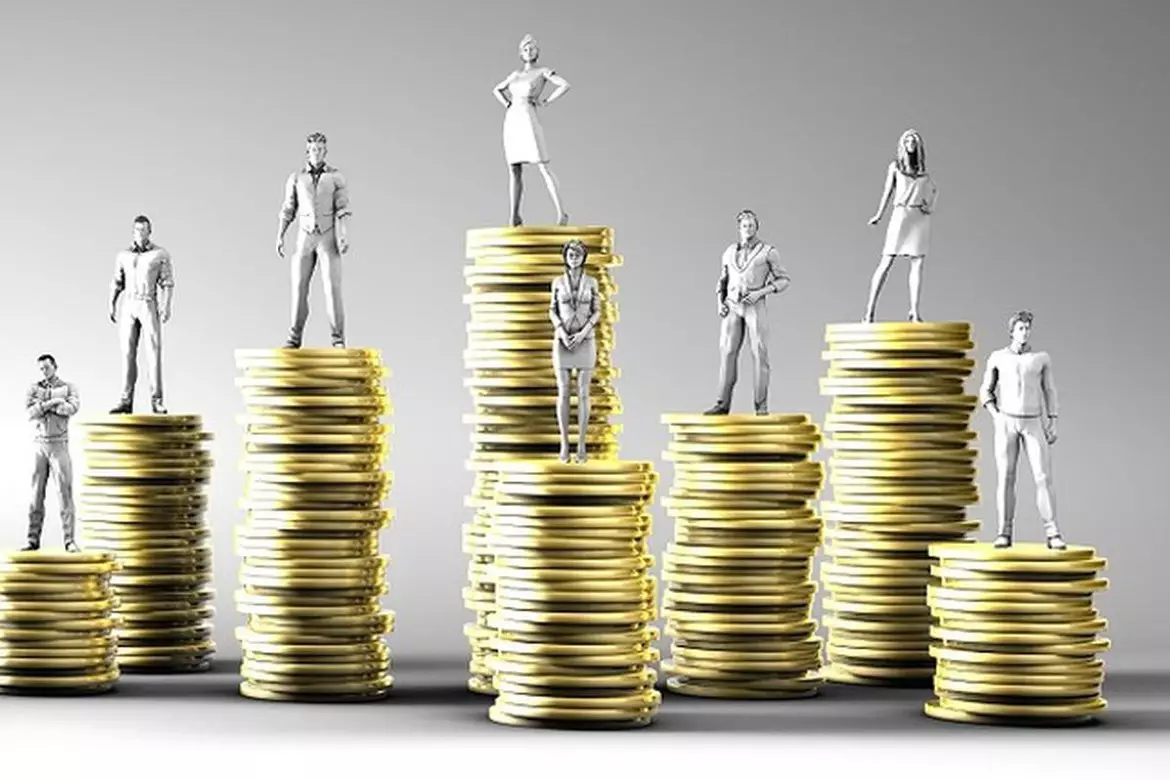 «50% табысы тамаққа кететін халыққа реформа қауіпті»: саясаттанушылар Салық кодексін кейінге шегеру – биліктің мәжбүрлі қадамы дейді