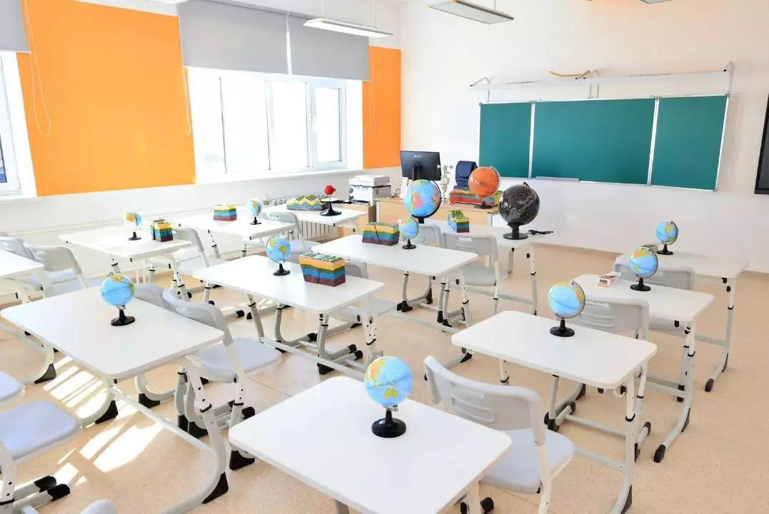 Новые объекты образования открылись в стране в День Республики